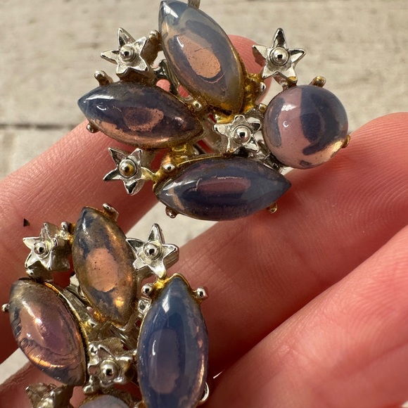 Vintage Moonglow Glass Star Accents 60s Clip On Earrings - Picture 2 of 6